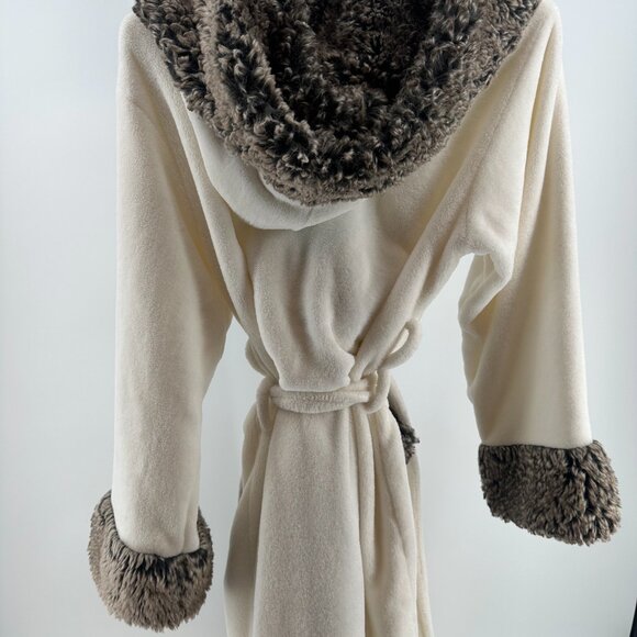 Pottery Barn Robe - Picture 3 of 3